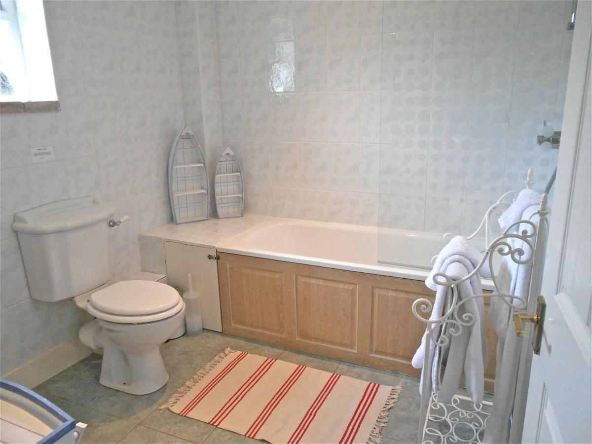 Spacious Swallow Cottage Тілсбері Екстер'єр фото